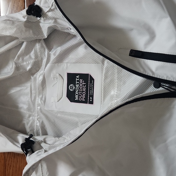 Light Weight Jacket - Picture 2 of 3